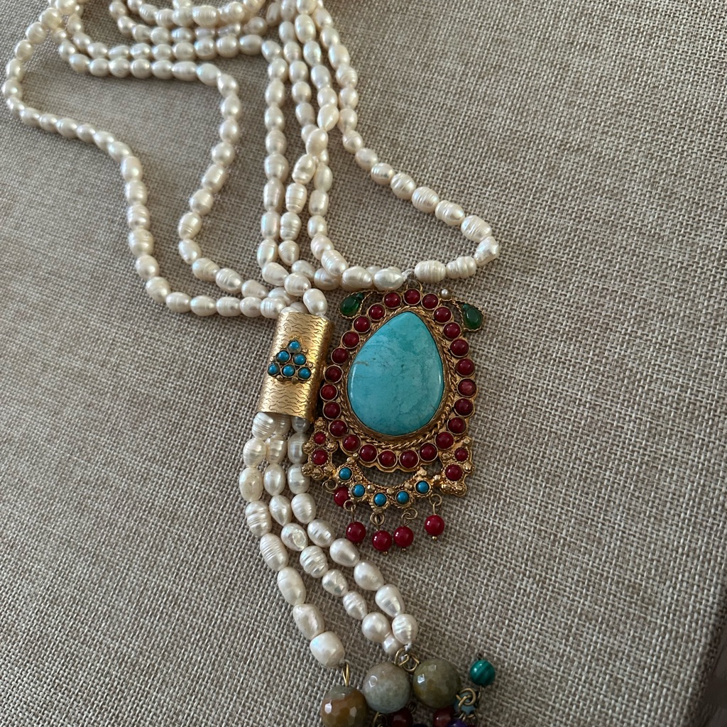 Elegant Pearl And Turquoise Pendant Necklace